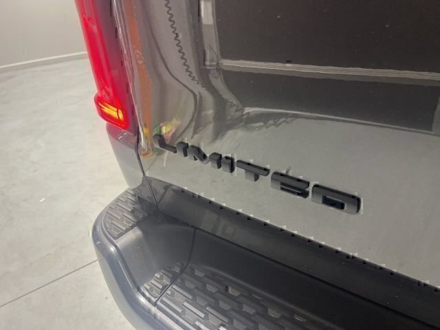 New 2026 RAM 1500 Limited AWD/4WD image 32