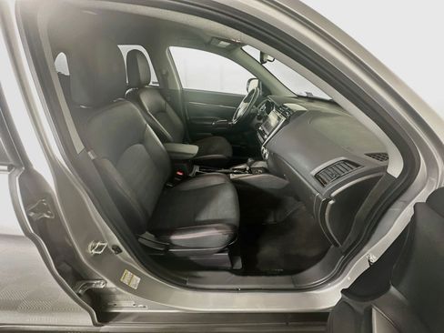 Used 2024 Mitsubishi Outlander Sport AWD image 29