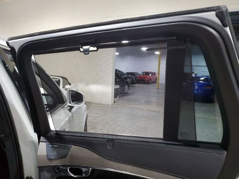 Used 2022 Volvo XC90 T6 Inscription w/ Advanced Package image 25