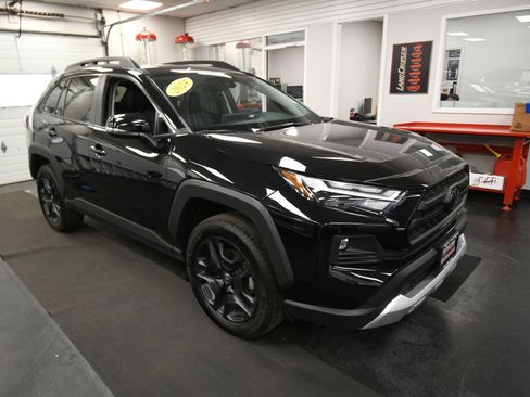 Used 2024 Toyota RAV4 Adventure AWD/4WD image 2