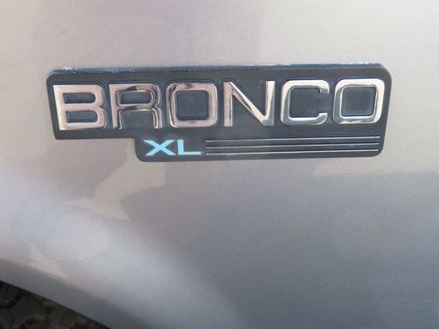 Used 1994 Ford Bronco XL image 13