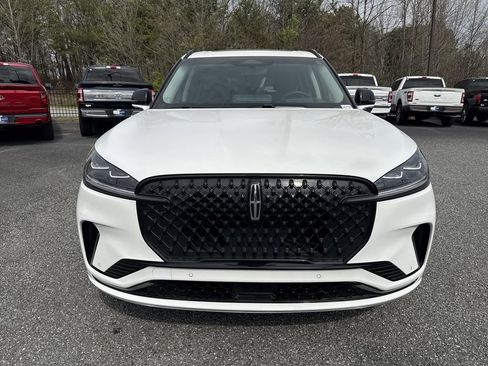 Used 2025 Lincoln Aviator Reserve w/ Equipment Group 201A AWD/4WD image 2