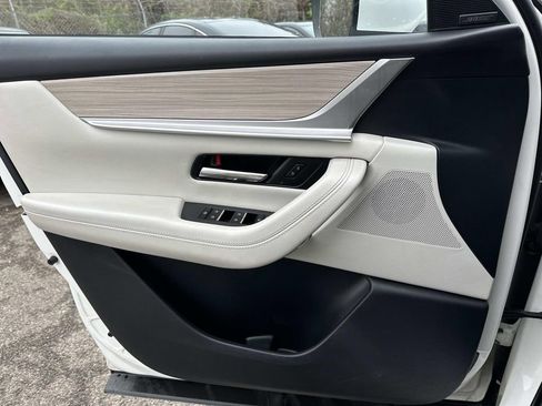 Certified 2024 MAZDA CX-90 Plug-In Hybrid w/ Premium Plus AWD/4WD image 24