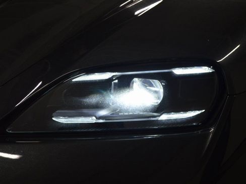 Used 2025 Porsche Taycan AWD/4WD image 11