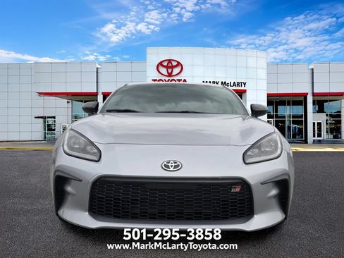 Used 2023 Toyota GR86 Premium w/ ALL Weather Mat Package (TMS) RWD image 8