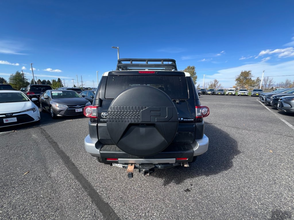 Used 2014 Toyota FJ Cruiser 4WD w/ Convenience Package image 3