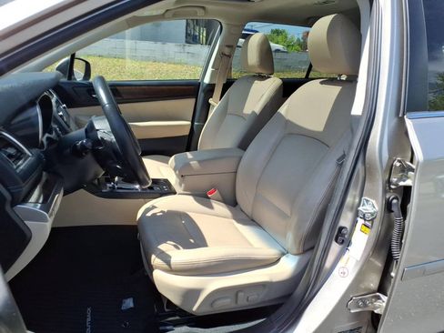 Used 2018 Subaru Outback 3.6R Limited AWD/4WD image 14