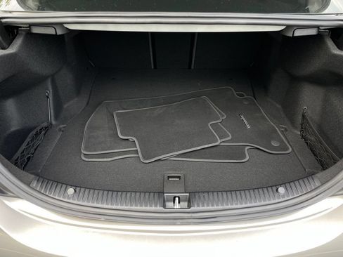 Used 2019 Mercedes-Benz C 300 Sedan image 41