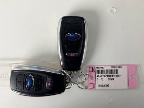 Used 2025 Subaru Outback Touring XT AWD/4WD image 22