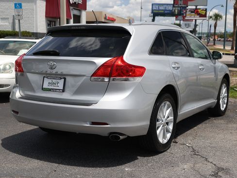 Used 2011 Toyota Venza FWD image 15