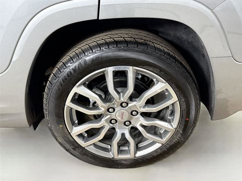 Used 2023 GMC Terrain Denali w/ LPO, Floor Liner Package image 33