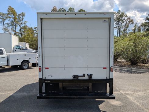 Certified 2024 Ford E-350 and Econoline 350 Super Duty w/ Power Windows & Locks Group image 5