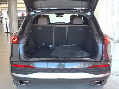 Certified 2025 Audi Q5 Premium w/ Convenience Package AWD/4WD image 10
