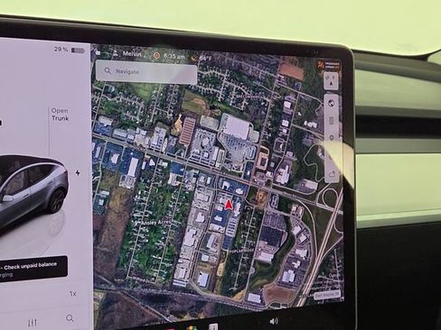 Used 2025 Tesla Model Y Long Range AWD/4WD image 19