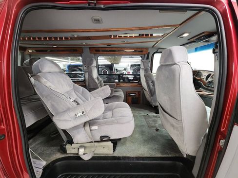 Used 1999 Ford E-150 and Econoline 150 image 16