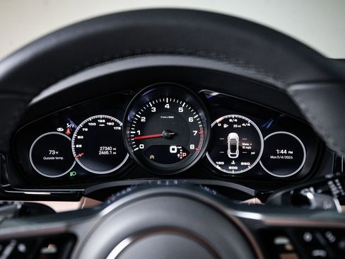 Certified 2023 Porsche Cayenne Platinum Edition AWD/4WD image 15