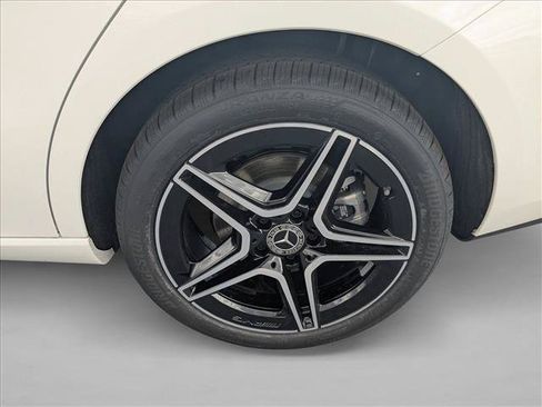 Used 2026 Mercedes-Benz CLA 250 image 9