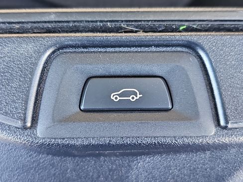 Certified 2023 BMW X5 sDrive40i w/ Premium Package image 13