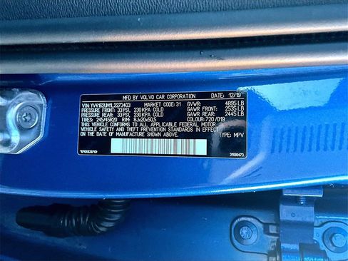 Used 2020 Volvo XC40 T5 R-Design w/ Protection Package Premier image 32