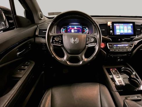 Used 2020 Honda Pilot Touring image 6