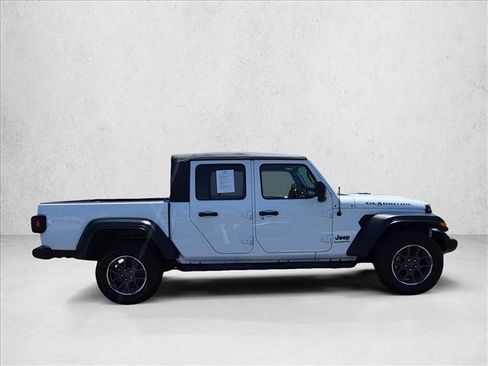 Used 2021 Jeep Gladiator Sport AWD/4WD image 4