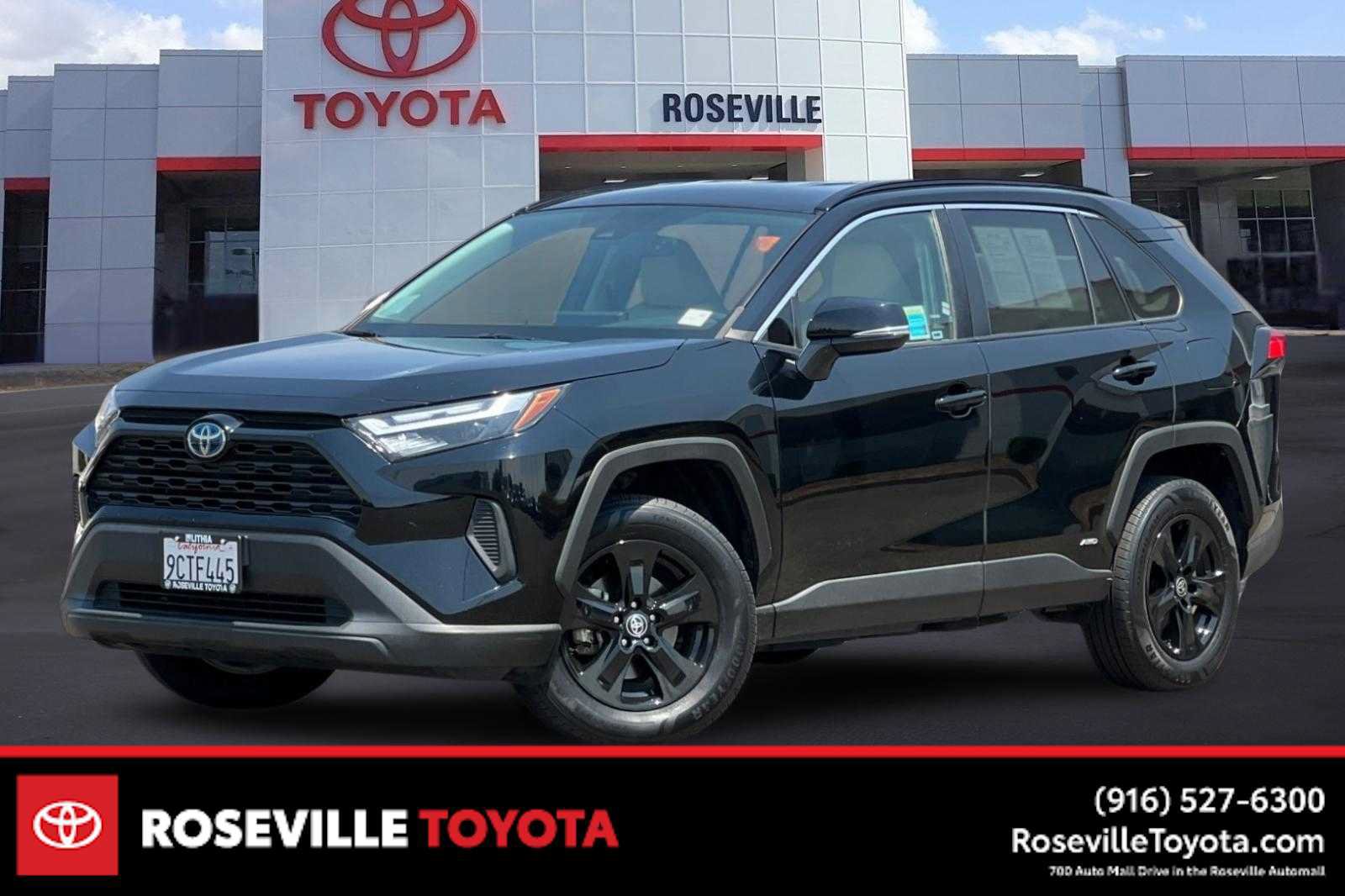 Certified 2022 Toyota RAV4 XLE AWD/4WD image 1