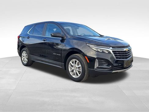 Used 2024 Chevrolet Equinox LT image 1