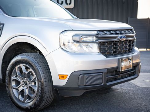 Used 2023 Ford Maverick XLT image 3