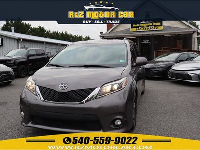 Used 2016 Toyota Sienna SE