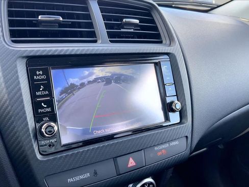 Used 2025 Mitsubishi Outlander Sport ES AWD/4WD image 28