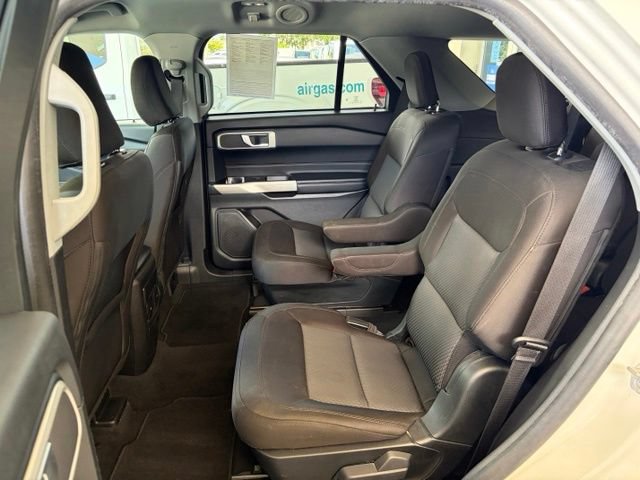 Certified 2022 Ford Explorer XLT w/ Class IV Trailer Tow Package RWD image 13