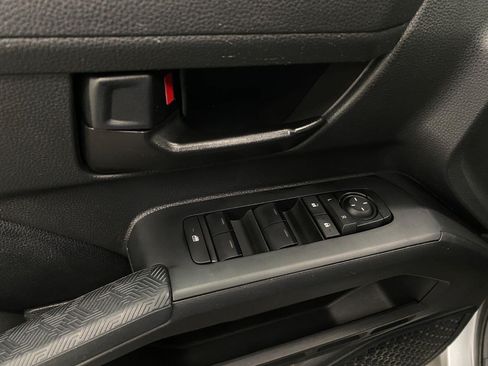 Used 2024 Toyota Tacoma SR5 AWD/4WD image 31