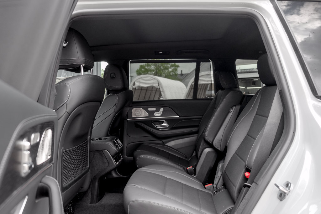 Used 2026 Mercedes-Benz GLS 450 4MATIC image 18