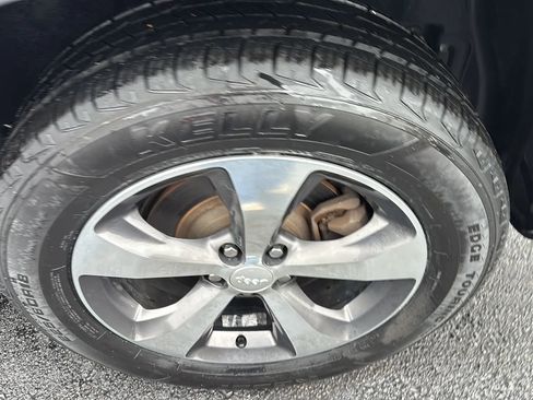 Used 2019 Jeep Cherokee Limited AWD/4WD image 31