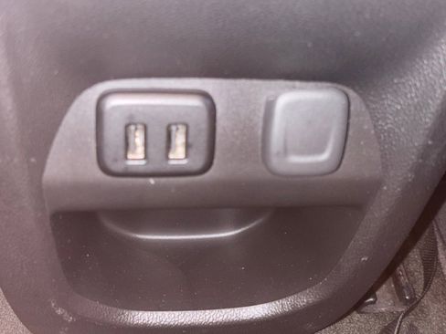 Used 2016 Chevrolet Colorado LT image 6