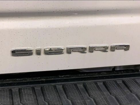 Used 2021 GMC Sierra 1500 Denali w/ Denali Ultimate Package image 9