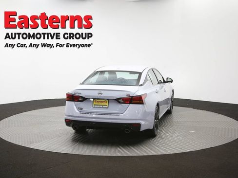 Used 2023 Nissan Altima 2.5 SR FWD image 42