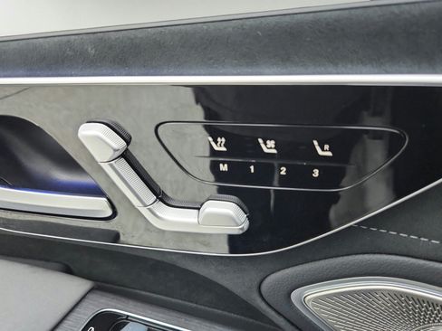 Certified 2023 Mercedes-Benz EQS 580 4MATIC Sedan image 19