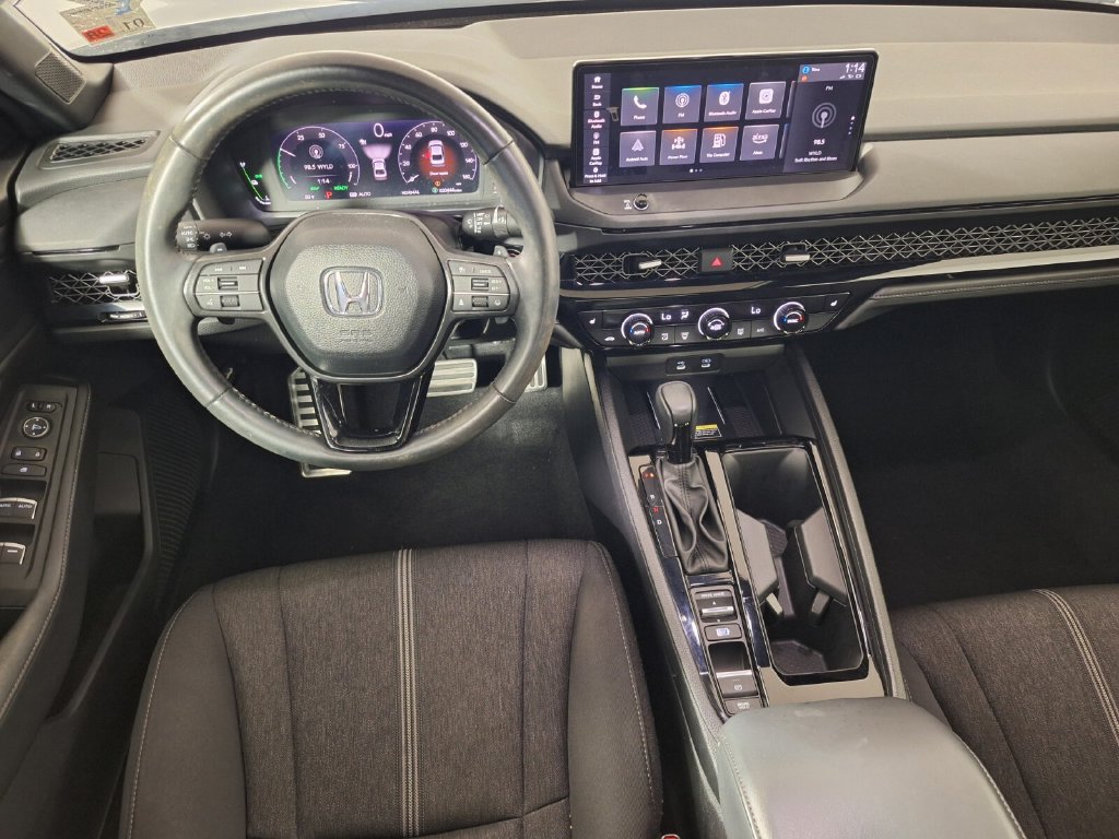 Used 2025 Honda Accord Sport image 9