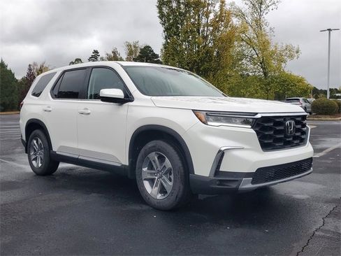 New 2025 Honda Pilot EX-L image 3