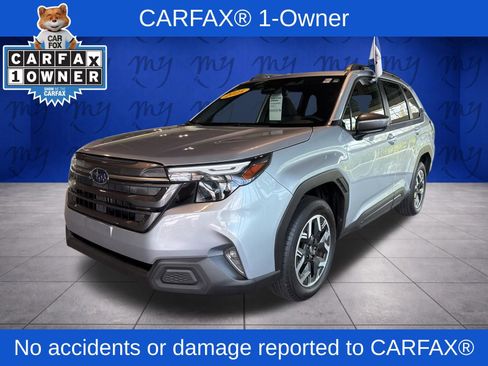 Certified 2025 Subaru Forester Premium AWD/4WD image 5