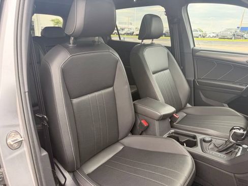 Certified 2024 Volkswagen Tiguan SE R-Line AWD/4WD image 24