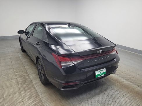 Used 2022 Hyundai Elantra SEL image 5