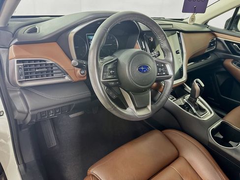 Used 2021 Subaru Outback Touring w/ Popular Package #2 AWD/4WD image 9