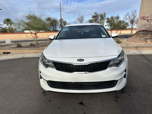 Used 2018 Kia Optima LX w/ 17" Alloy Wheels Package image 8