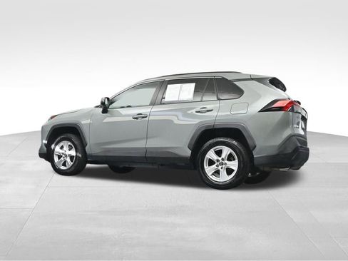 Used 2020 Toyota RAV4 XLE FWD image 24