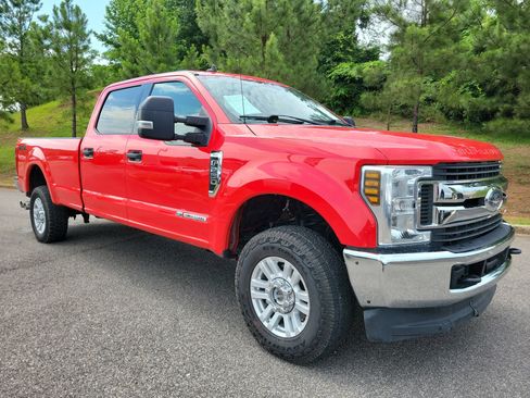Used 2019 Ford F250 XLT w/ Snow Plow Prep Package AWD/4WD image 1