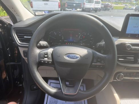 Used 2022 Ford Escape SE AWD/4WD image 11