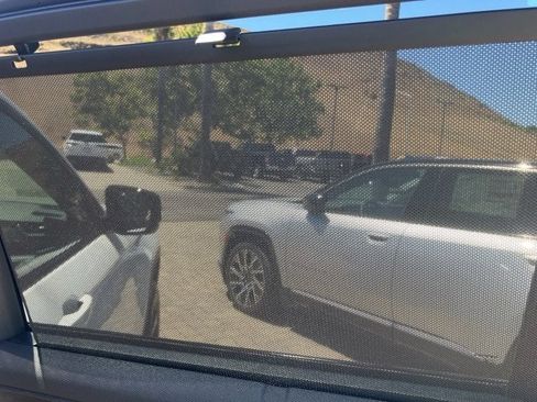 New 2025 Jeep Grand Cherokee L Limited w/ Luxury Tech Group II image 19