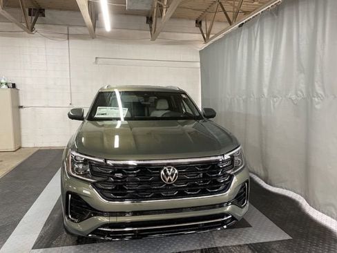 New 2026 Volkswagen Atlas Cross Sport SEL Premium R-Line AWD/4WD image 1